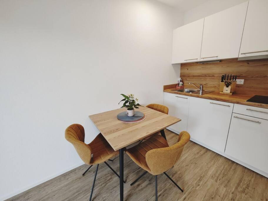 Ticasa Wave-Zentral-Outlet-Aufzug-Stylisch-Unique Metzingen  Zewnętrze zdjęcie